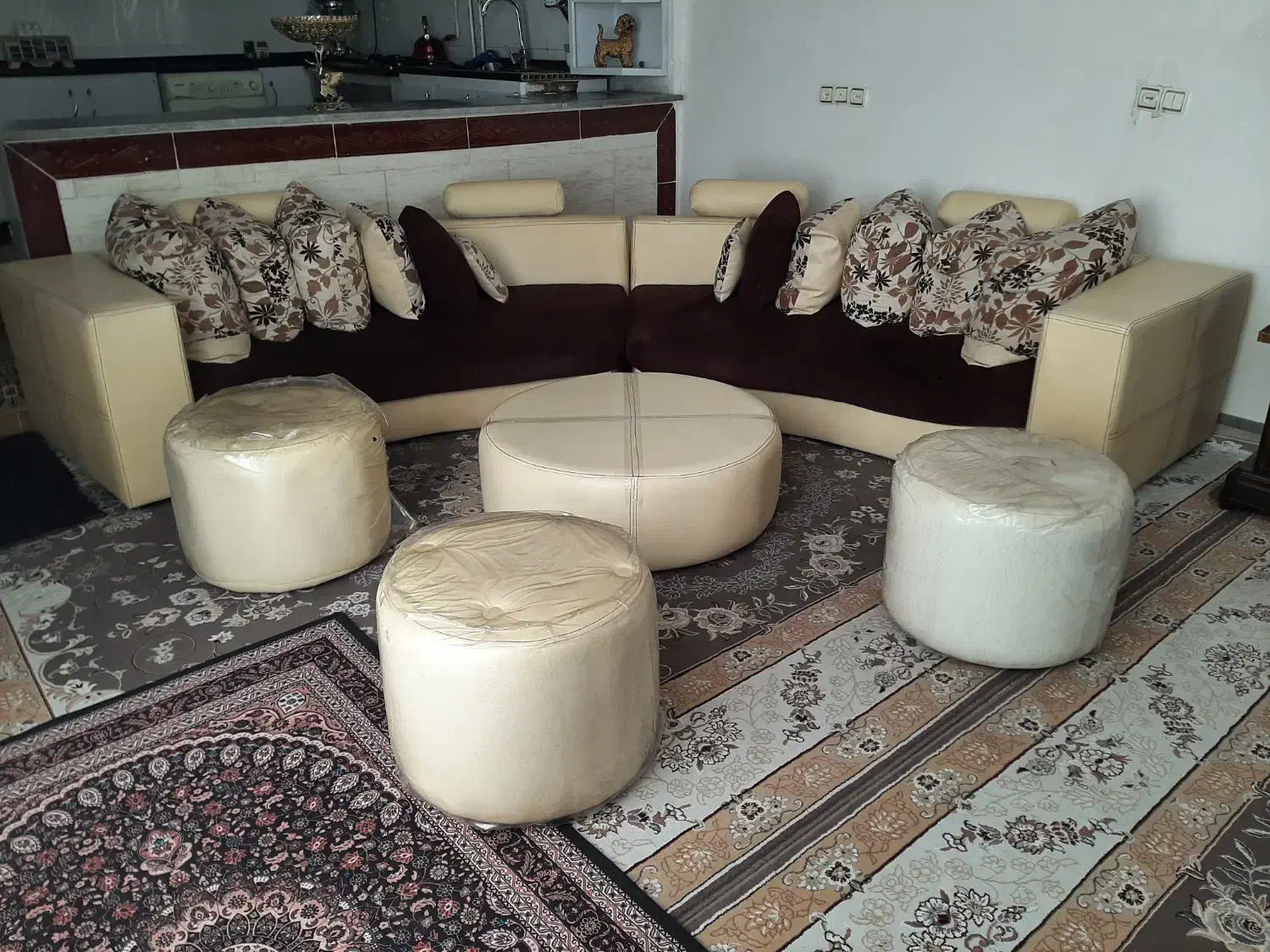 مبل راحتی|مبلمان خانگی و میز عسلی|خرم‌آباد, |دیوار