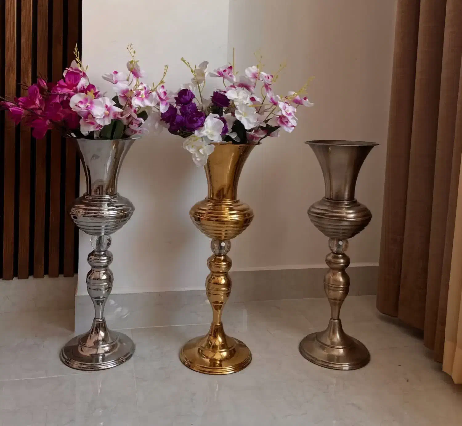 گلدان فلزی کنارسالونی۶۵سانتی رنگ ثابت|گل مصنوعی|ری, سیزده آبان|دیوار