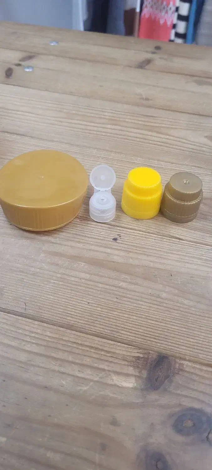 درب  قیف داذ بطری ودرب جار|ظروف نگهدارنده، پلاستیکی، یک‌بارمصرف|رشت, امین الضرب|دیوار