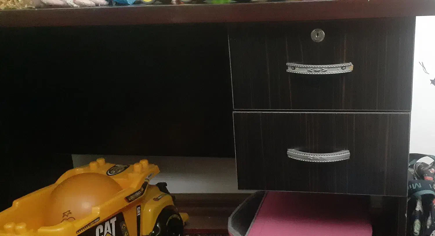 میز اداری|دفتر کار|بندر ترکمن, |دیوار