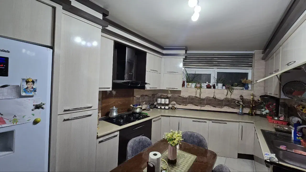 آپارتمان همکف فاطمیه۱۴۰متری/سه خوابه بزرگ/جنوبی|فروش آپارتمان|بروجن, |دیوار