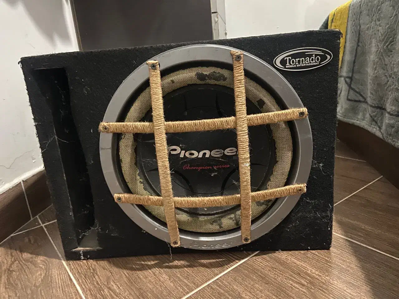 ساب پایونیر|آلات موسیقی|رشت, حافظ آباد|دیوار