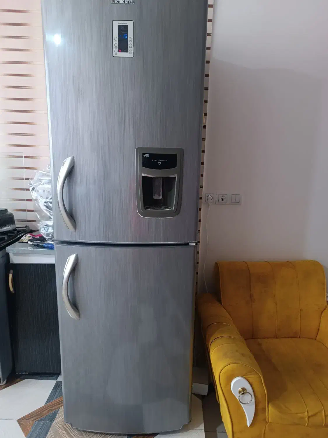 یخچال الکترواستیل|یخچال و فریزر|صحنه, |دیوار