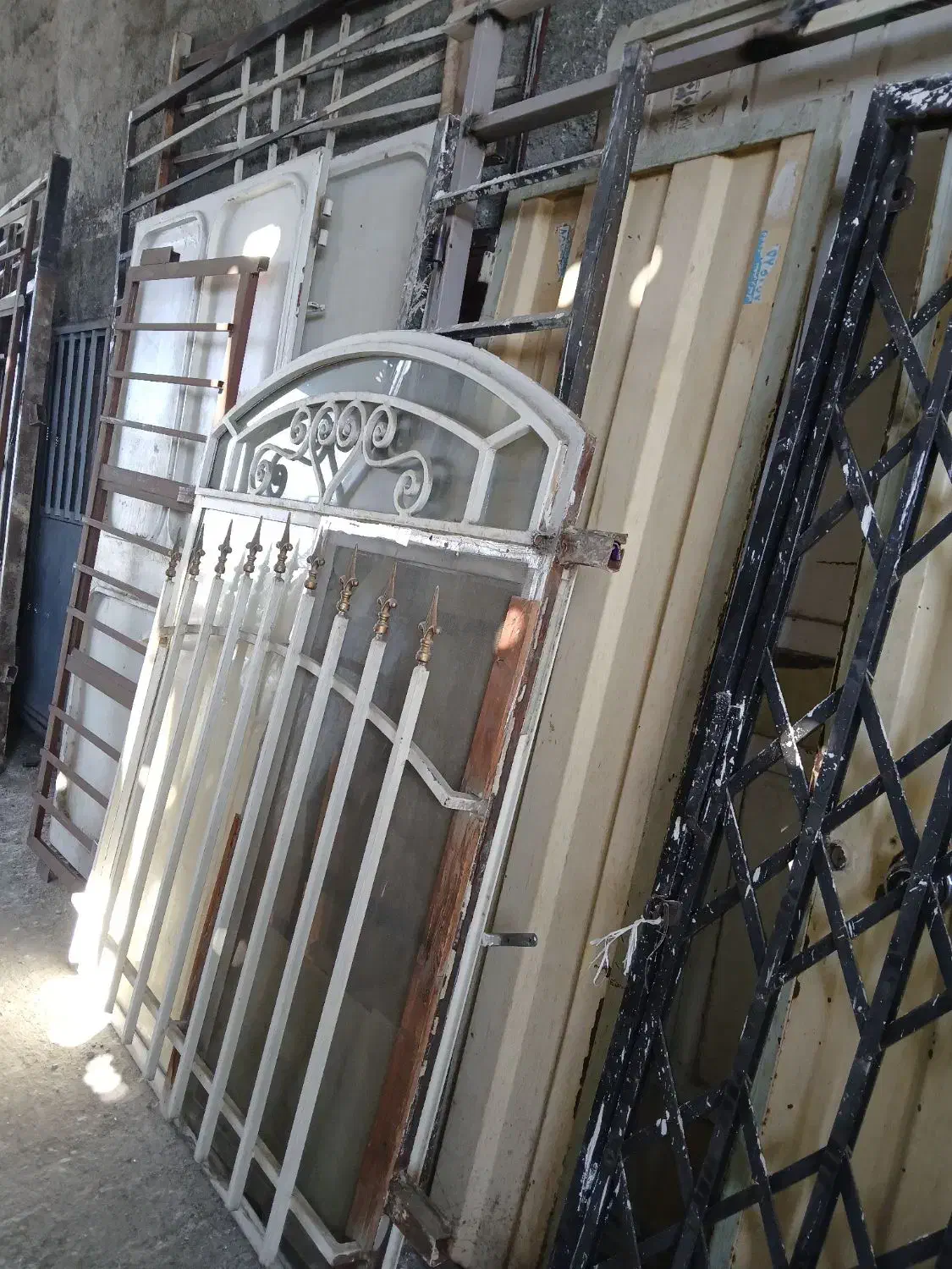 خرید ضایعات اهن در همه مناطق تهران|خدمات پیشه و مهارت|تهران, دکتر هوشیار|دیوار