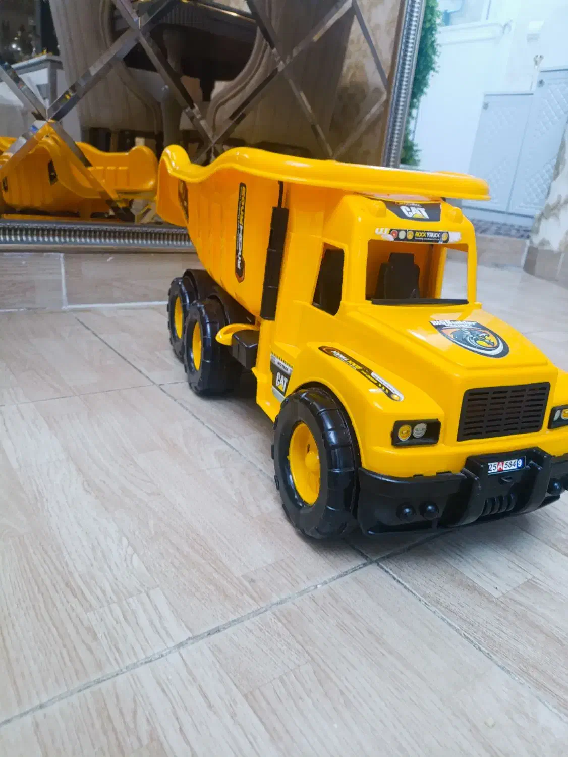 کامیون بزرگ اسباب بازی|اسباب‌بازی بچه|تبریز, |دیوار