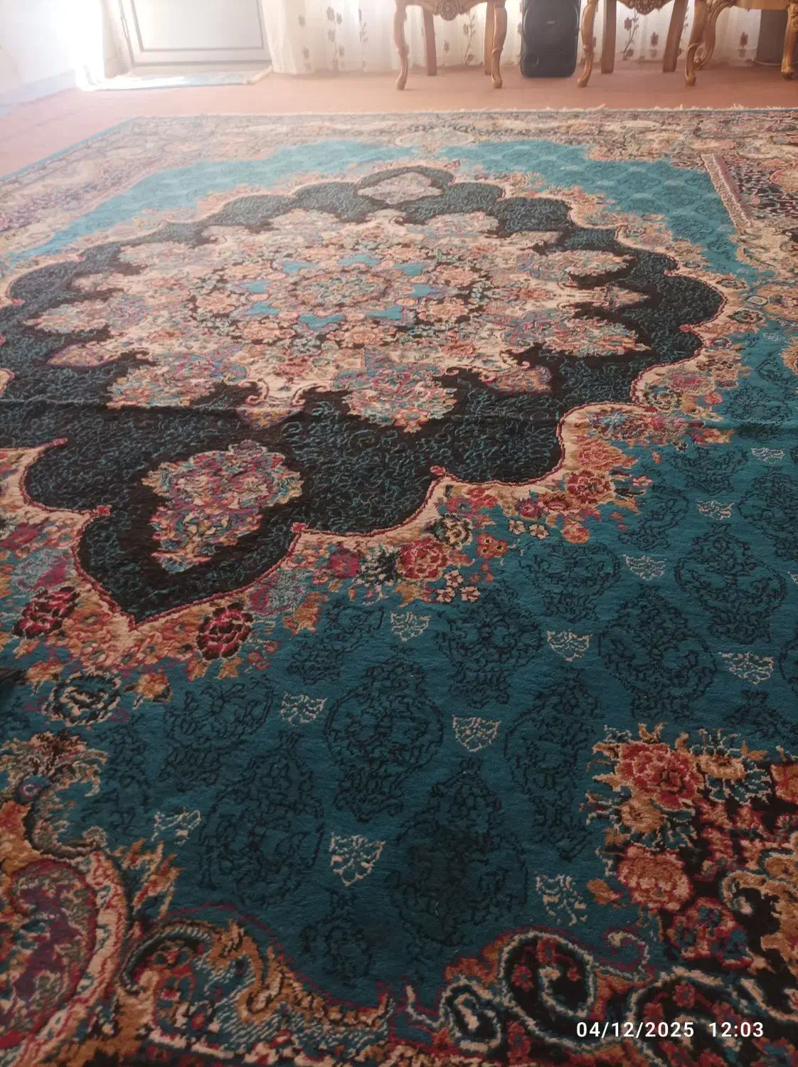 فرش ۱۲ و ۹ متری جفت|فرش|شاهین‌شهر, برخوار غرب|دیوار