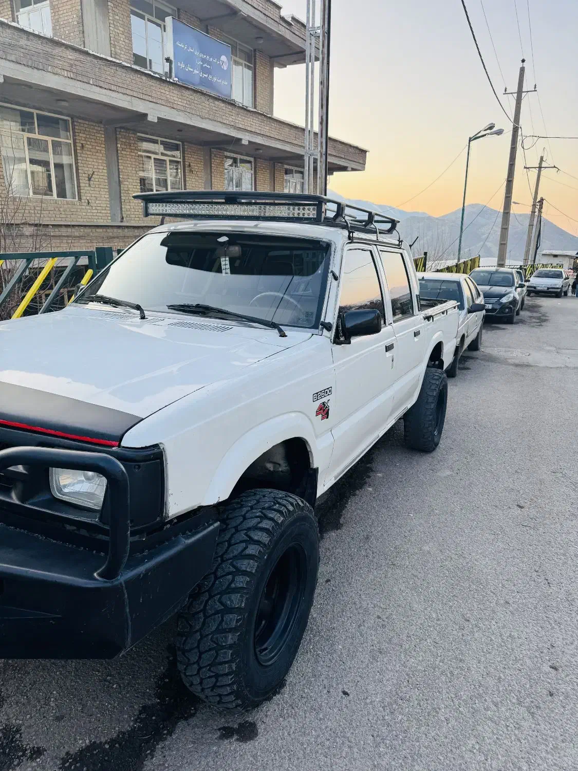 فروش مزدا وانت مدل 2600 دوکابین|خودرو سواری و وانت|پاوه, |دیوار