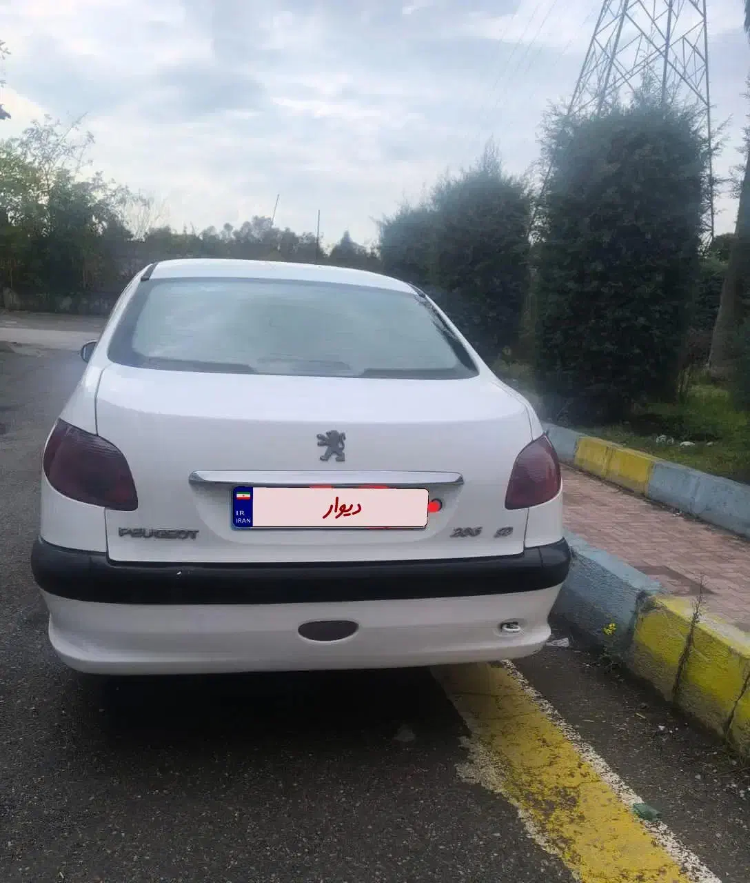 ۲۰۶ Sd V8 سفید مدل ۹۴|خودرو سواری و وانت|قائم‌شهر, |دیوار