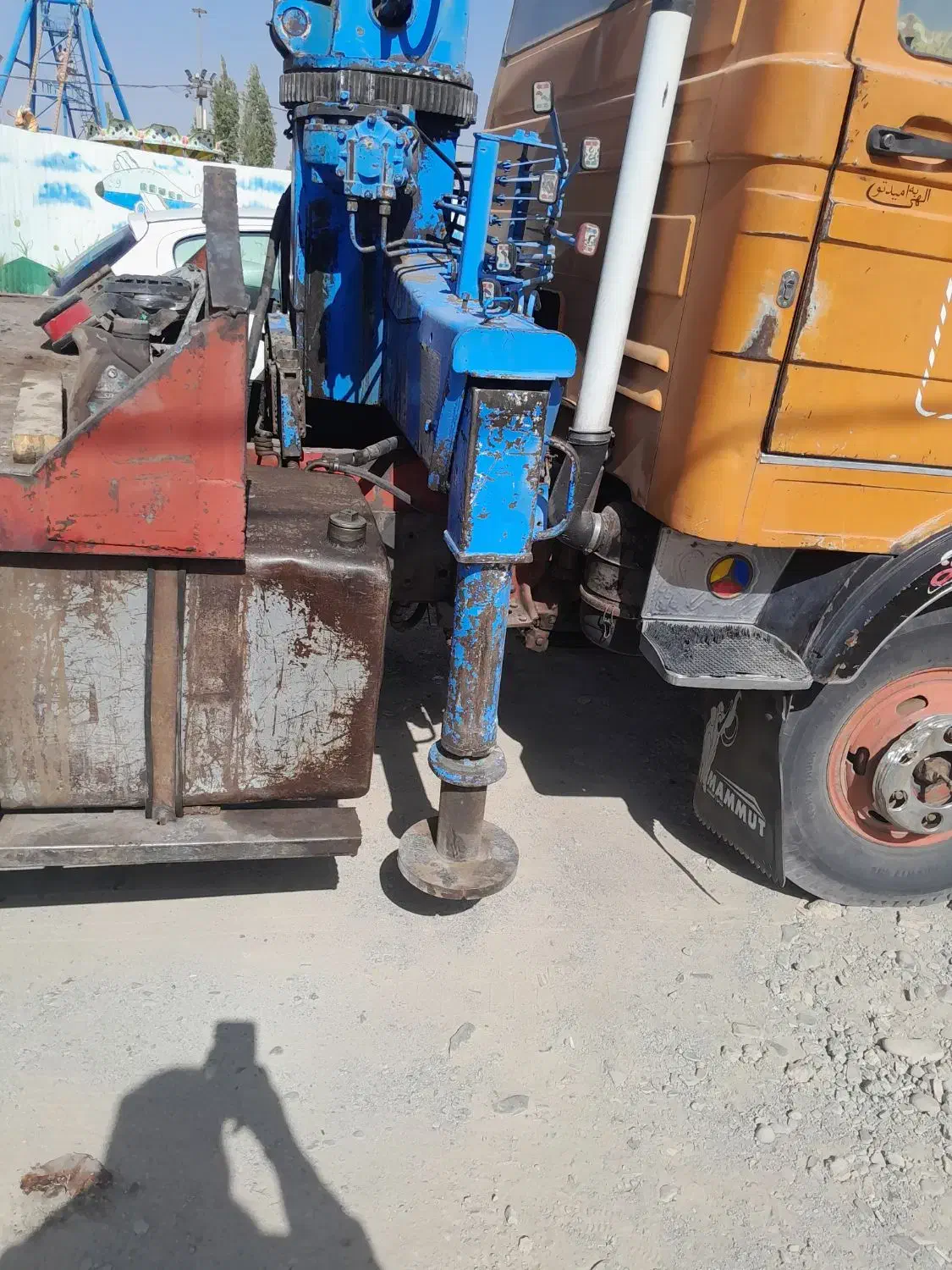 دستگاه جرثقیل|ماشین‌آلات صنعتی|فردیس, نسترن غربی|دیوار