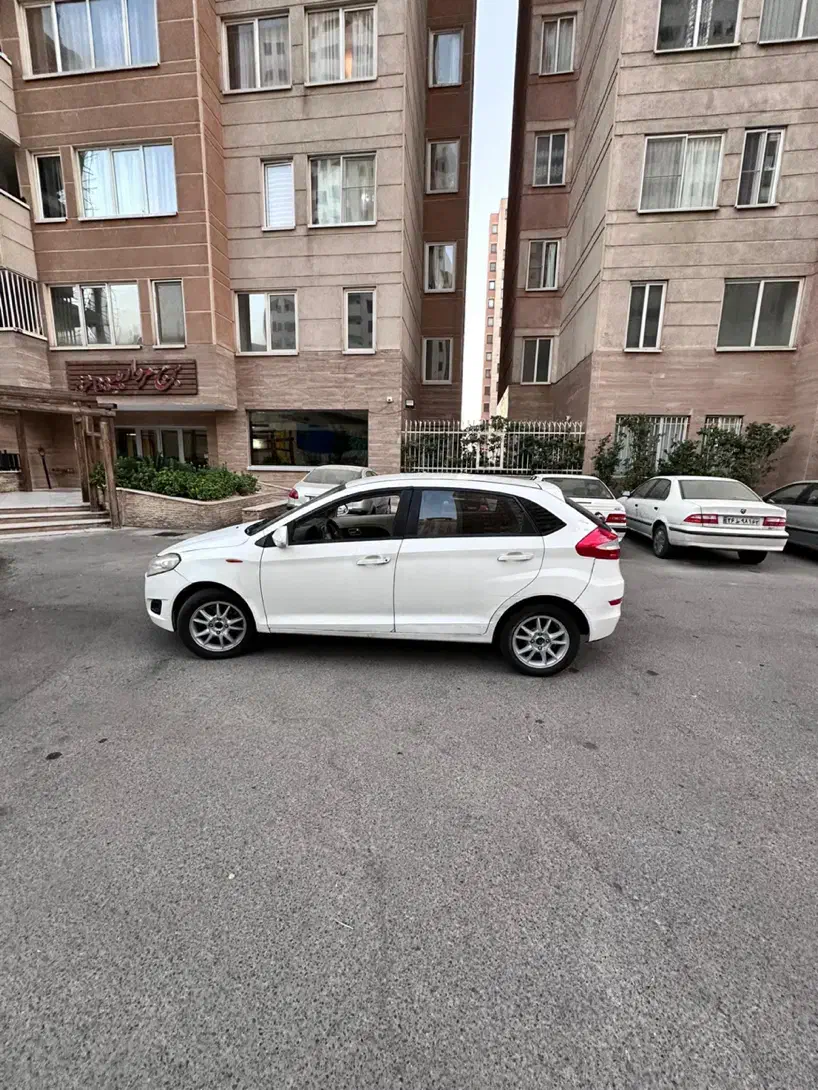 ام وی ام ۳۱۵ هاچبک|خودرو سواری و وانت|تهران, صادقیه|دیوار