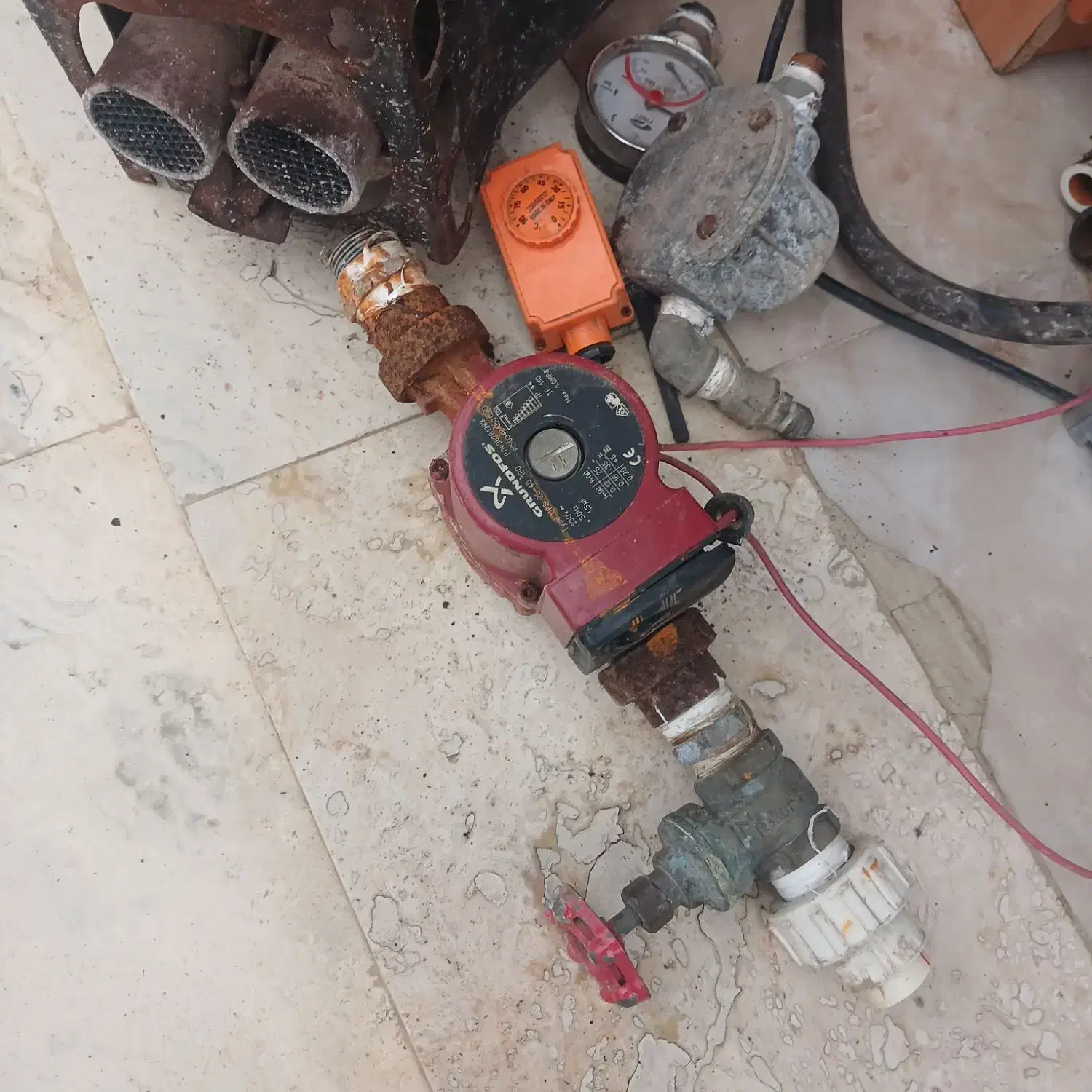 دیگ گرمایشی سالم|آبگرمکن، پکیج، شوفاژ|شفت, |دیوار