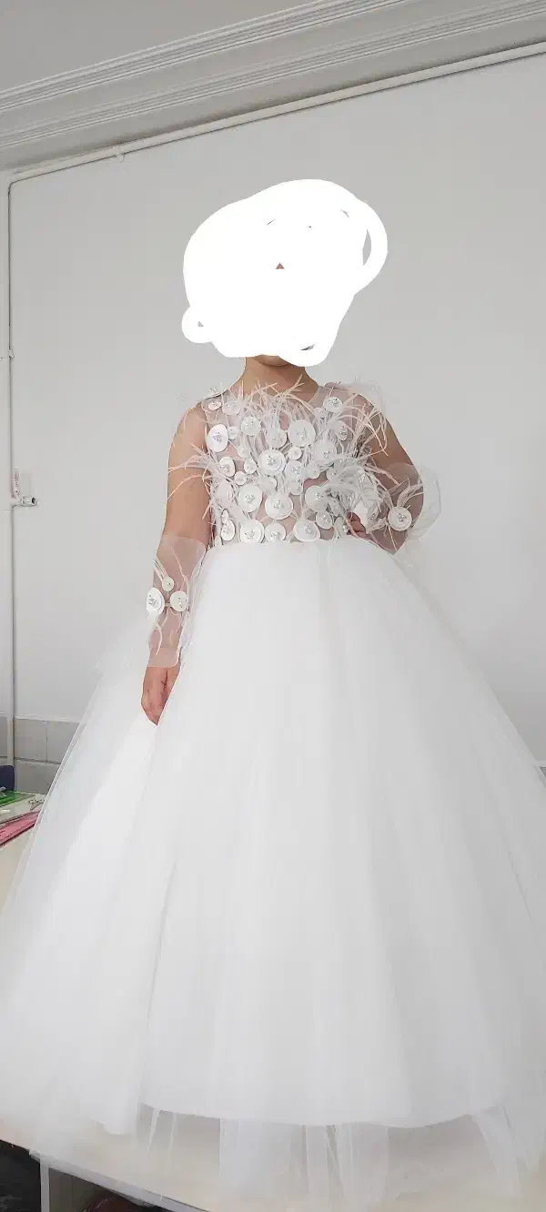 فروش لباس عروس بچگانه|کفش و لباس بچه|قم, فرهنگیان و شهربانی|دیوار