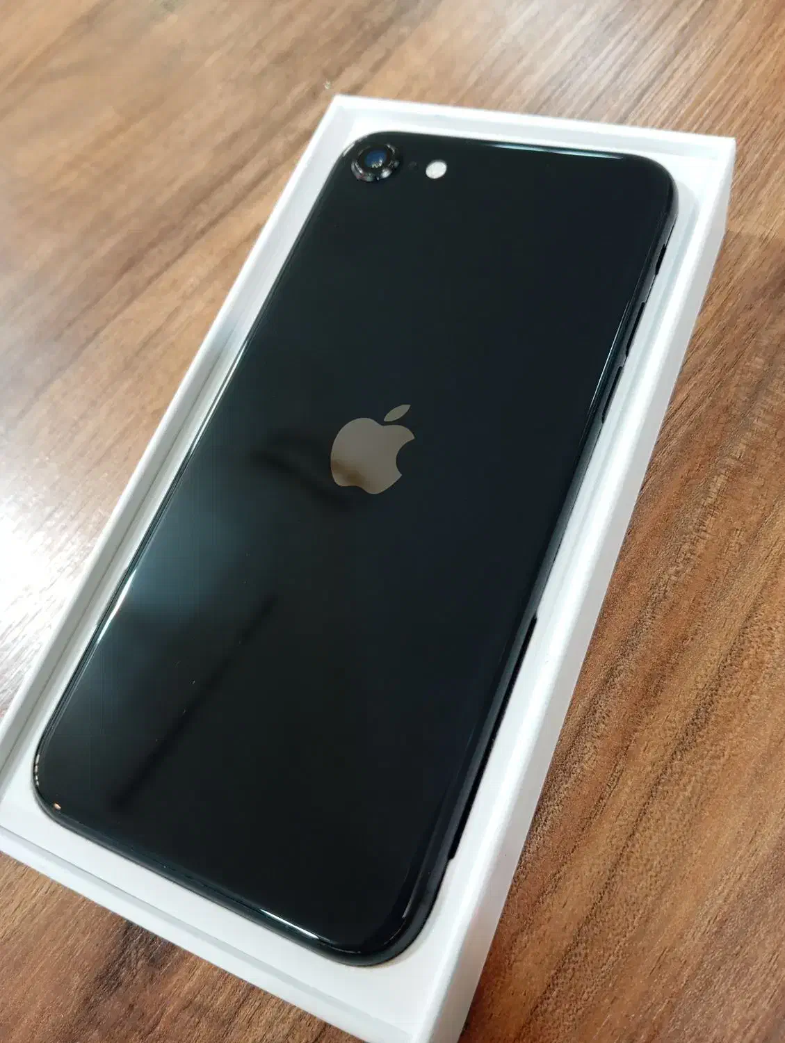 iphone se 2020|موبایل|تبریز, |دیوار