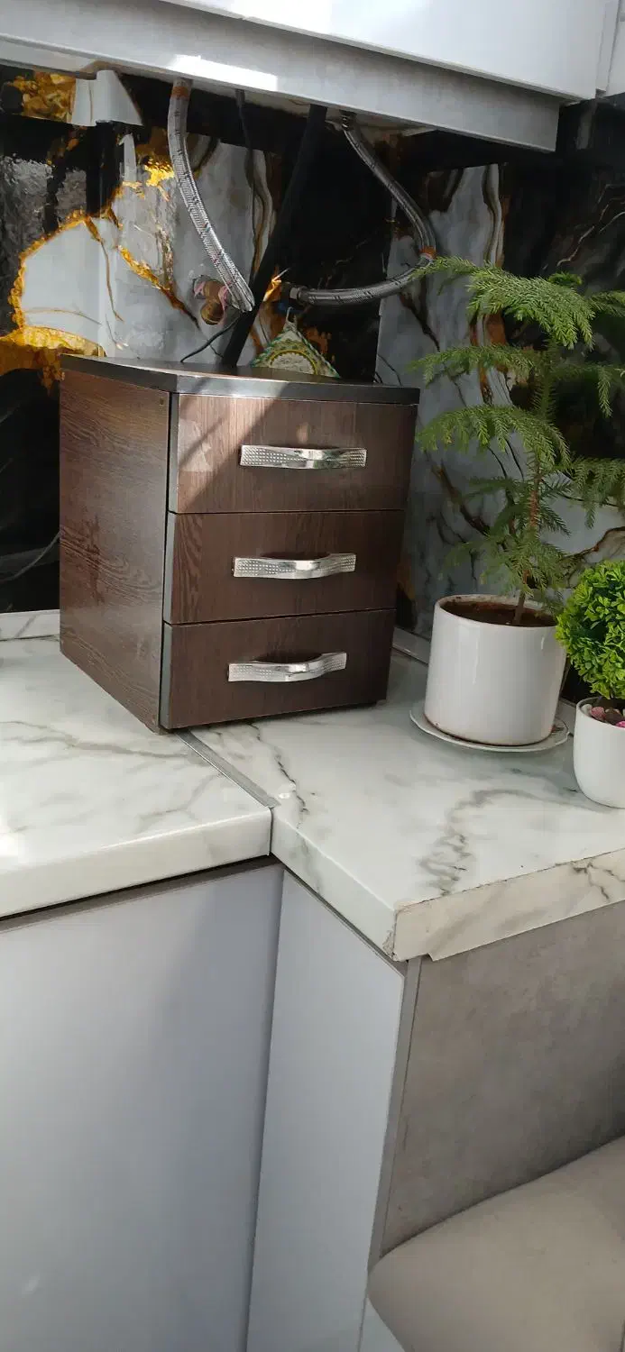 جا قاشقی|آبچکان و نظمدهنده ظروف|ملایر, |دیوار