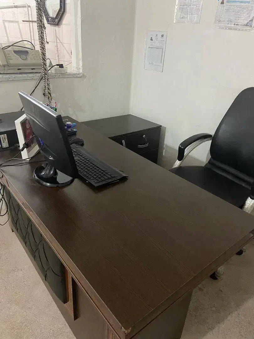 میز وصندلی مدیریت|مبلمان اداری|سقز, |دیوار