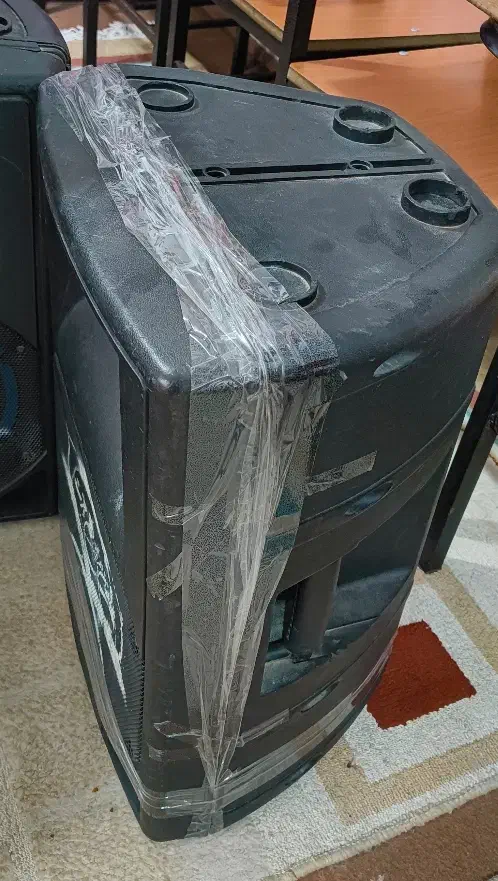 یکدستگاه آمپلیفایر حرفهای + ۴ عدد باند ۲۰۰ وات|صوتی و تصویری|میناب, |دیوار