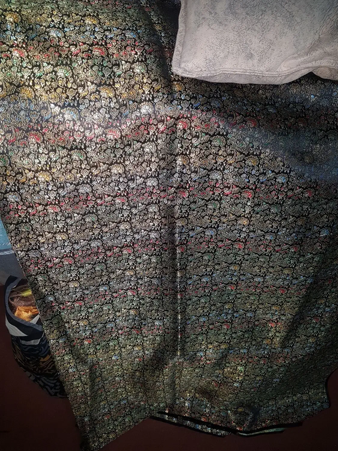 ۳مترپارچه ۱۰۰ساله|کلکسیون اشیاء عتیقه|آق قلا, |دیوار