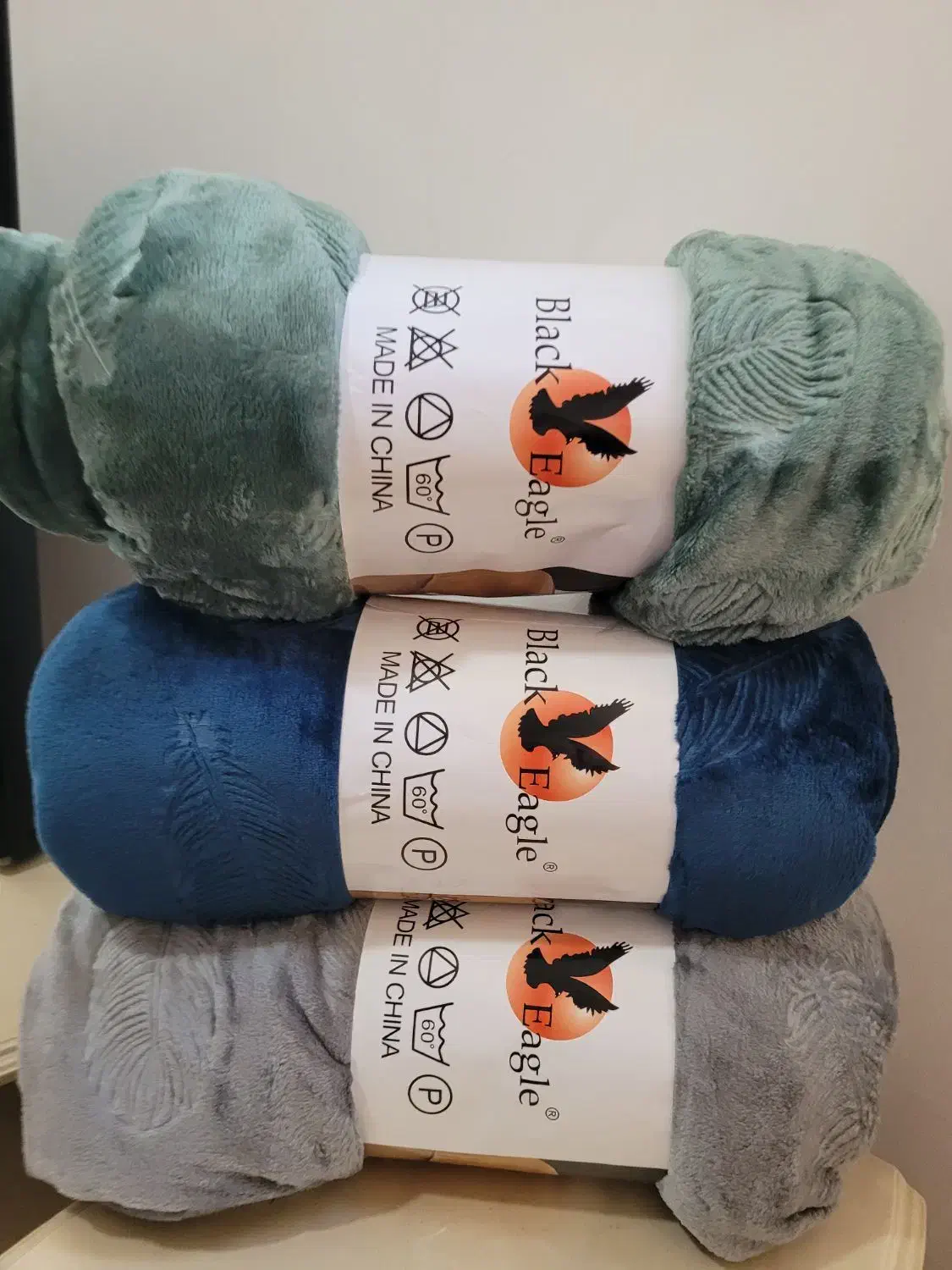 پتو مسافرتی دو نفره گرم بالا|رختخواب، بالش، پتو|شیراز, احمدآباد|دیوار