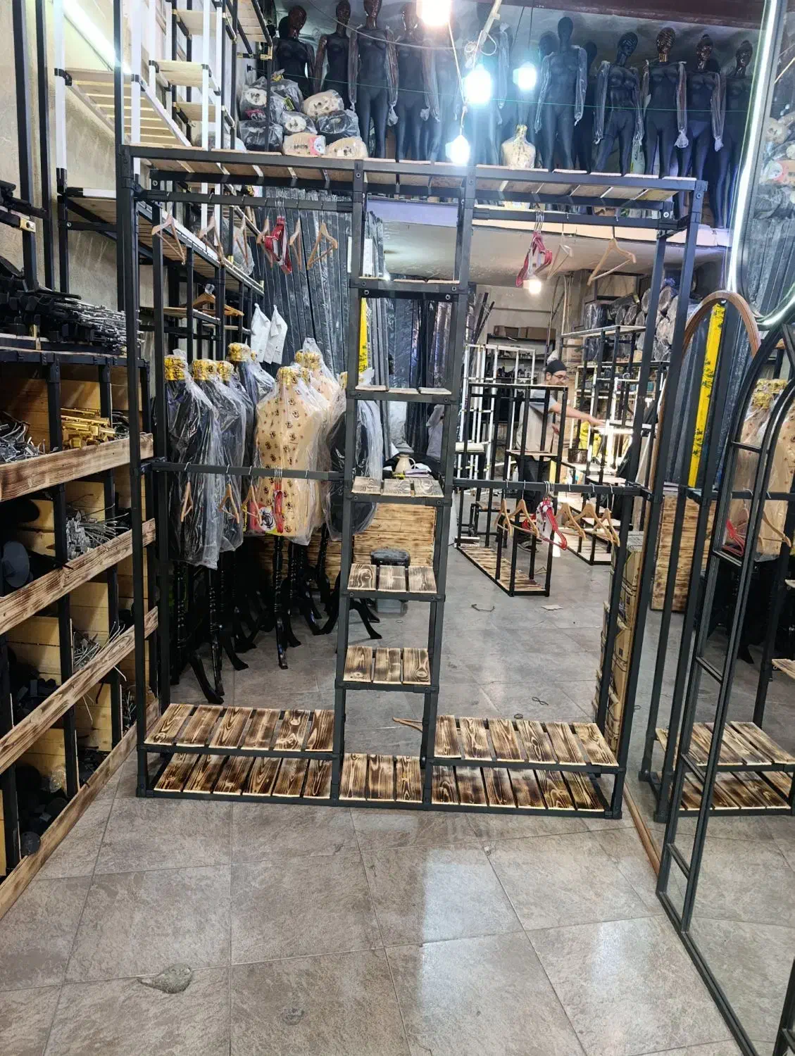 رگال 4واریز لباس|فروشگاه و مغازه|اصفهان, سنبلستان|دیوار