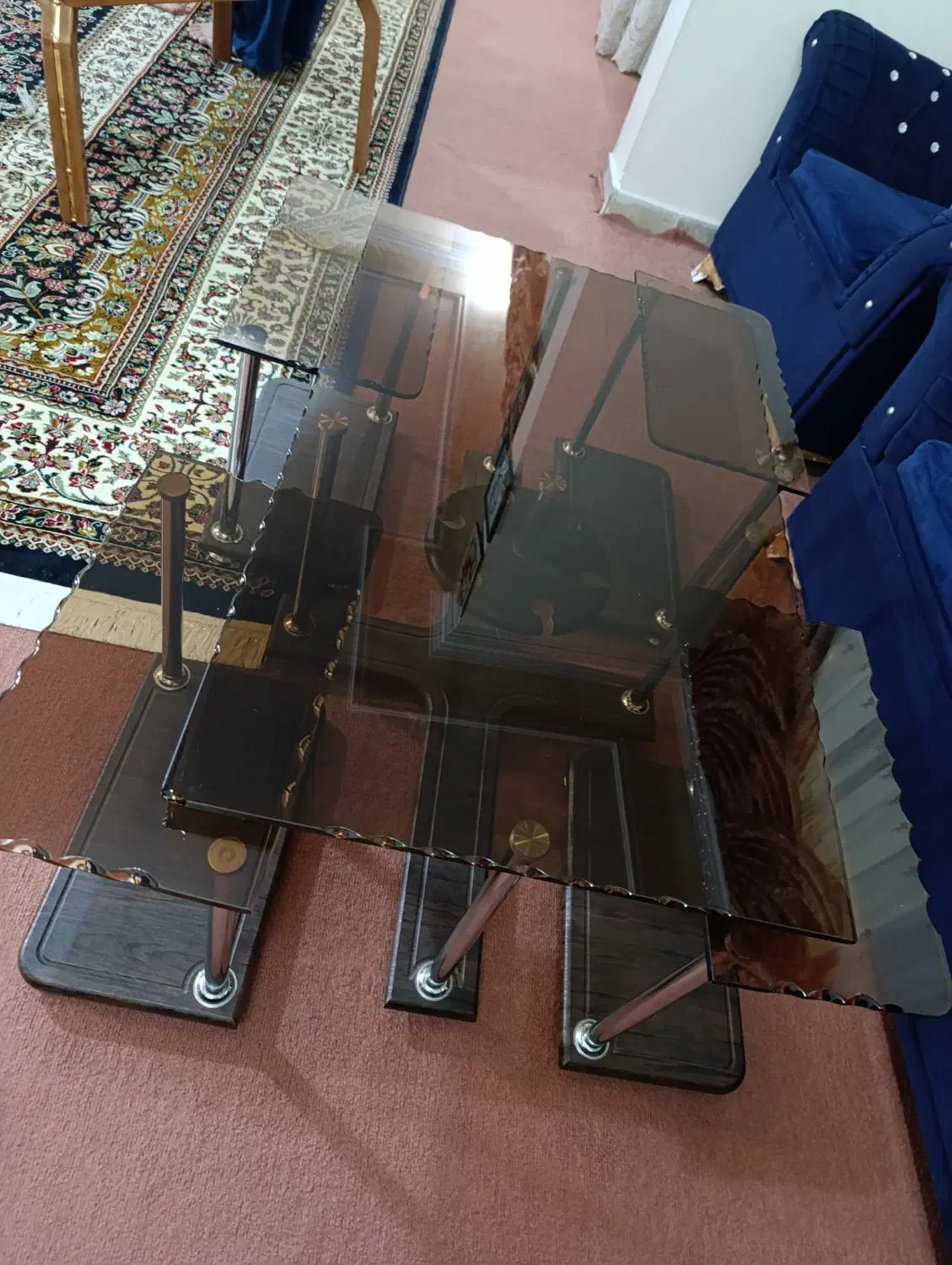 میز عسلی شیشه‌ای ۵ تکه|مبلمان خانگی و میز عسلی|بروجرد, |دیوار