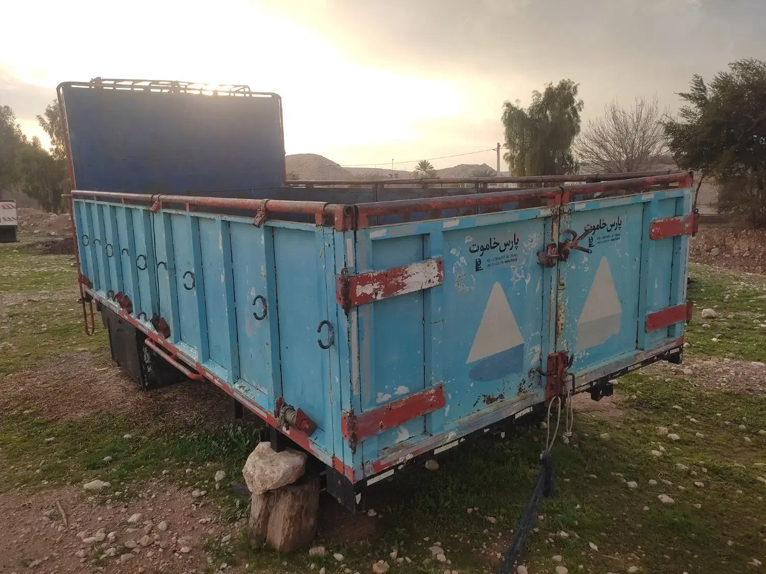 اتاق باری|خودرو سنگین|داراب, |دیوار