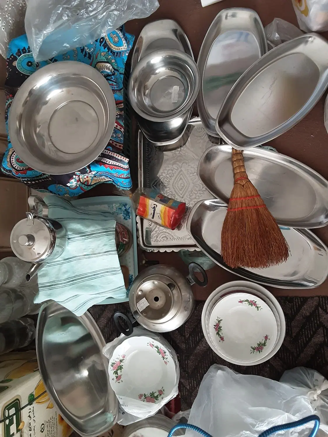 ظروف استیل، گل سرخی برای پخت و پز|ظروف سرو و پذیرایی|تهران, عبدل‌آباد|دیوار
