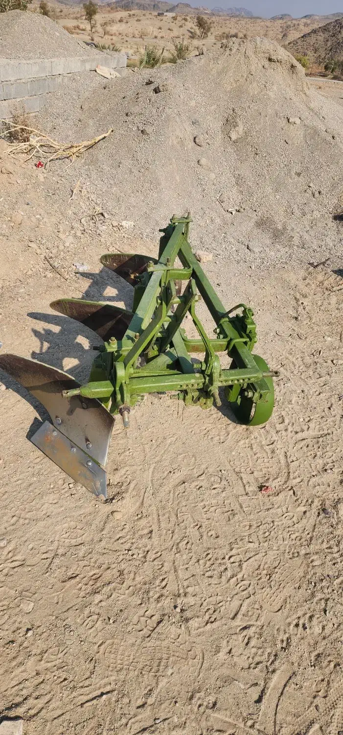 شخم رومانی|ماشین‌آلات صنعتی|رودخانه, |دیوار