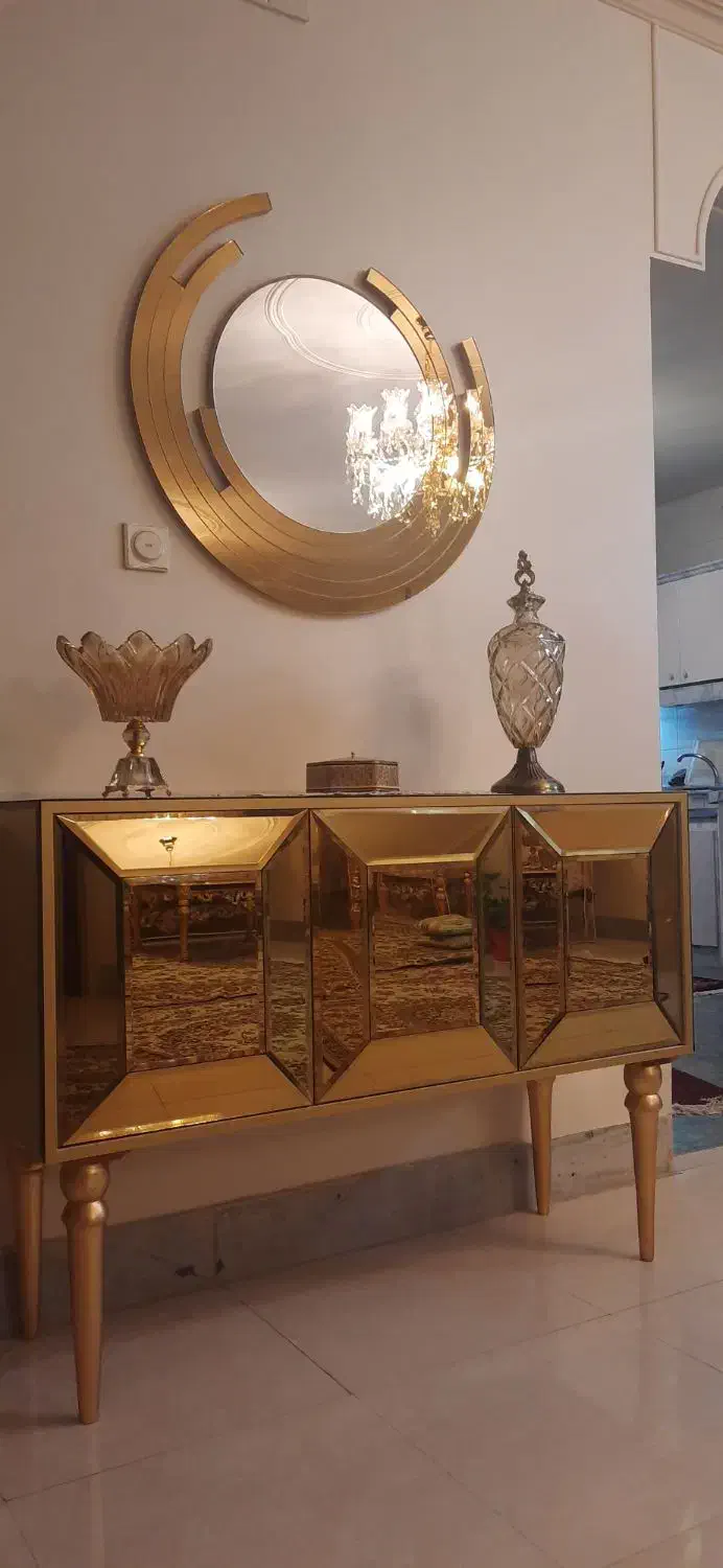 آئینه کنسول تمیز درحد جهیزیه|بوفه، ویترین، کنسول|اصفهان, شاهزید|دیوار