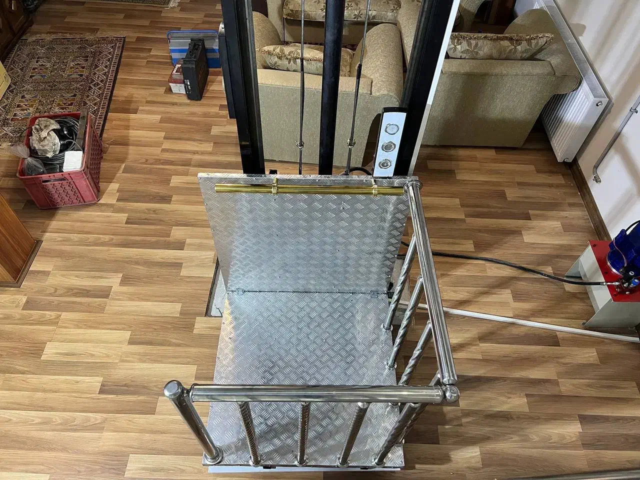 ساخت و نصب بالابر خانگی|خدمات پیشه و مهارت|گرگان, |دیوار