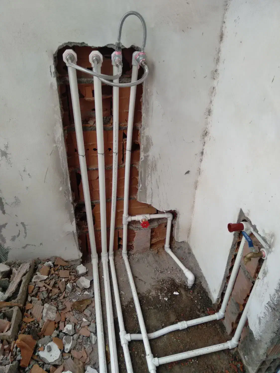 لوله کشی آب ساختمان|خدمات پیشه و مهارت|چمستان, |دیوار