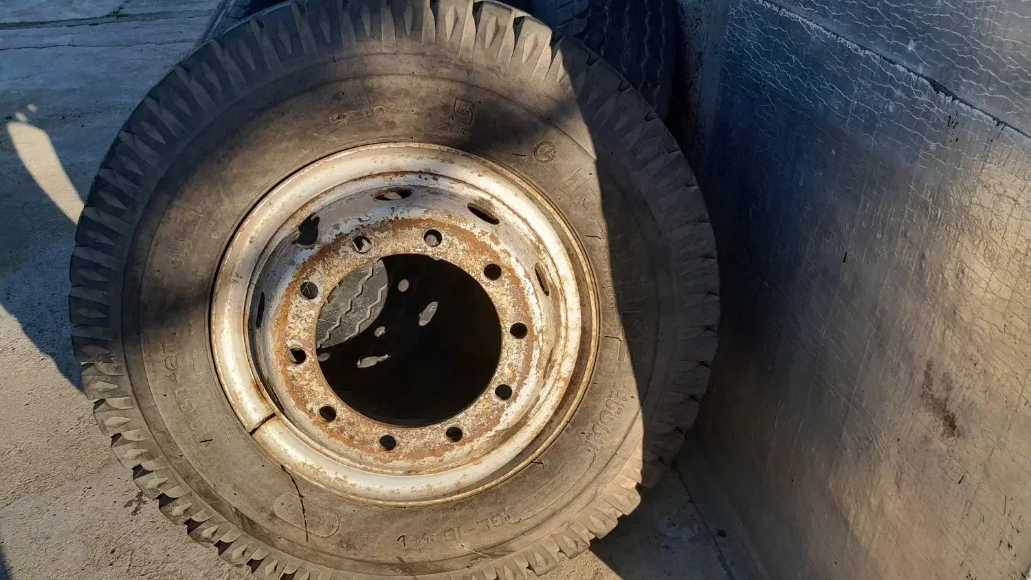 رینگ ولاستیک کامیون|خودرو سنگین|خان ببین, |دیوار