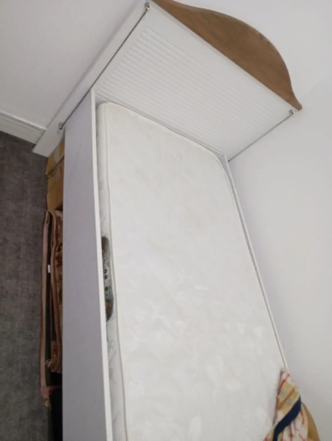 تخت یک نفره باتشک|تشک تختخواب|اهرم, |دیوار