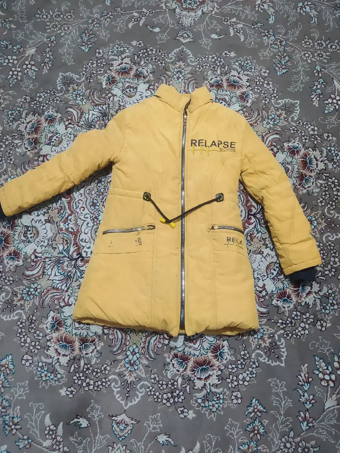 تعدادی پالتو  و کاپشن بچه گانه|لباس|فولادشهر, B1|دیوار