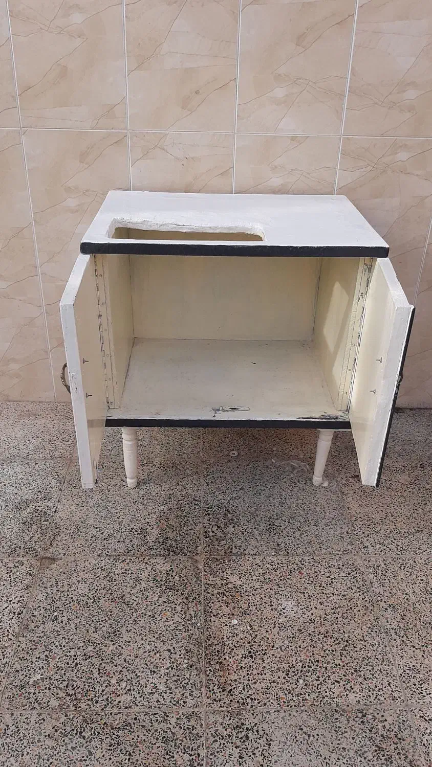 کمد|لوازم خیاطی و بافتنی|مبارکه, |دیوار