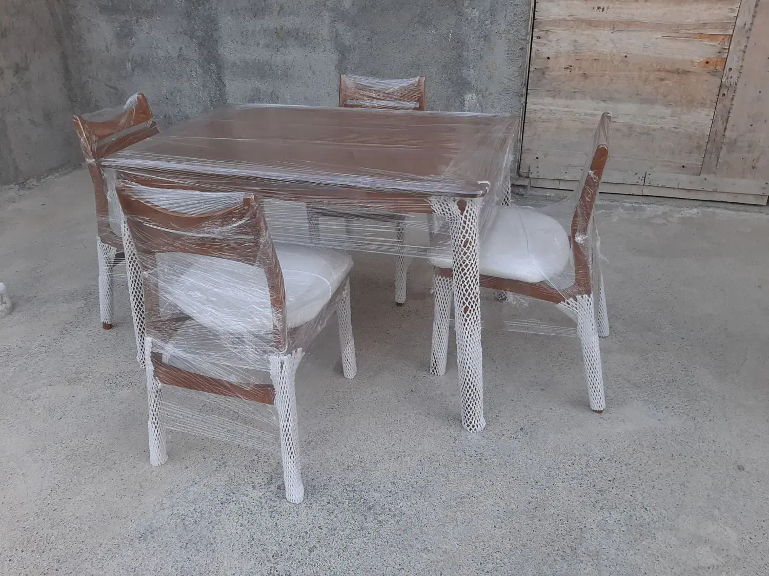 تولیدی نهار خوری|میز و صندلی غذاخوری|آق قلا, |دیوار