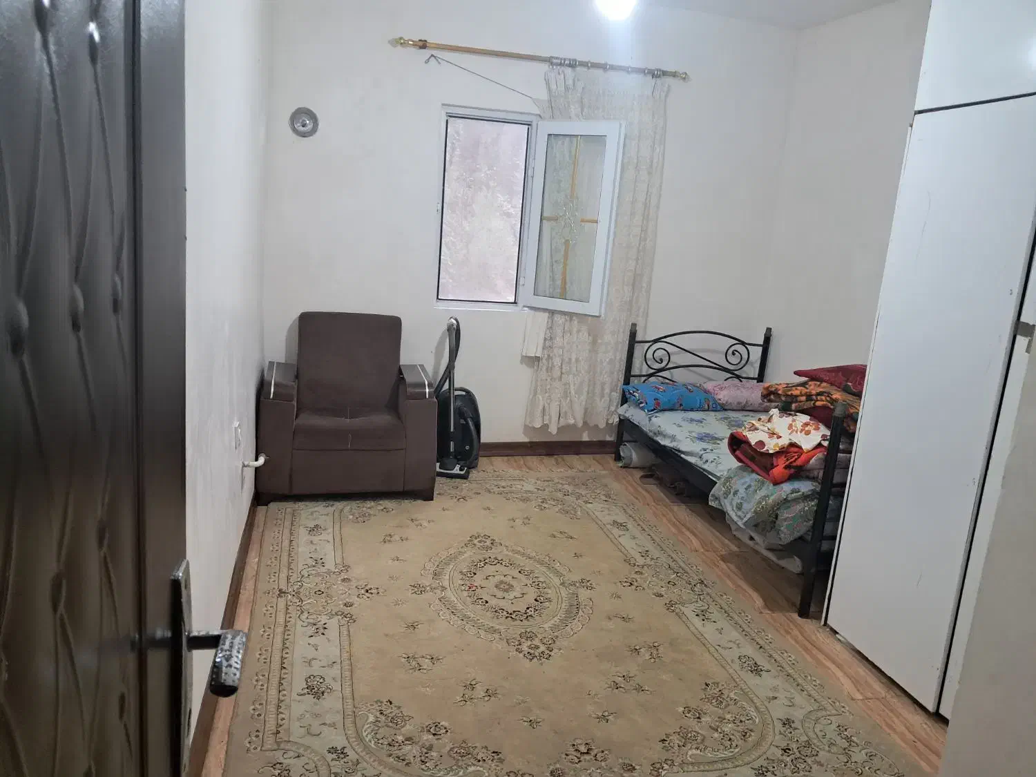 اجاره ویلا در دل طبیعت روستای سیاهمزگی علیسر|اجارهٔ کوتاه‌مدت ویلا و باغ|احمدسرگوراب, |دیوار