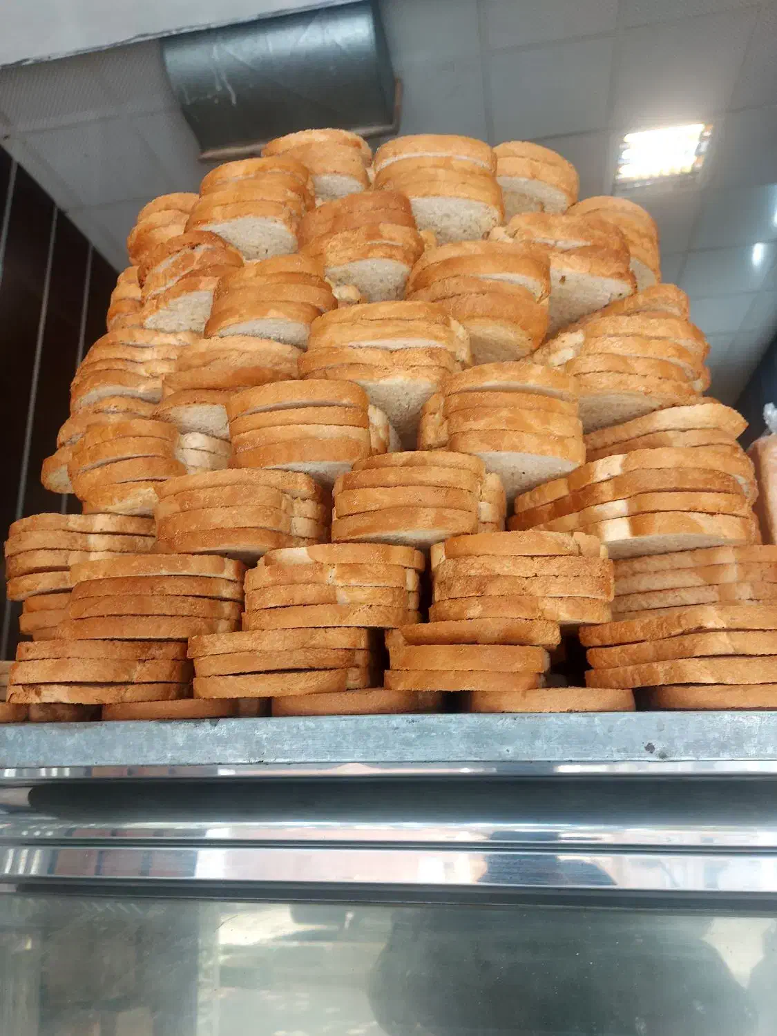 نان سوخاری ترد|خوردنی و آشامیدنی|شهرضا, |دیوار