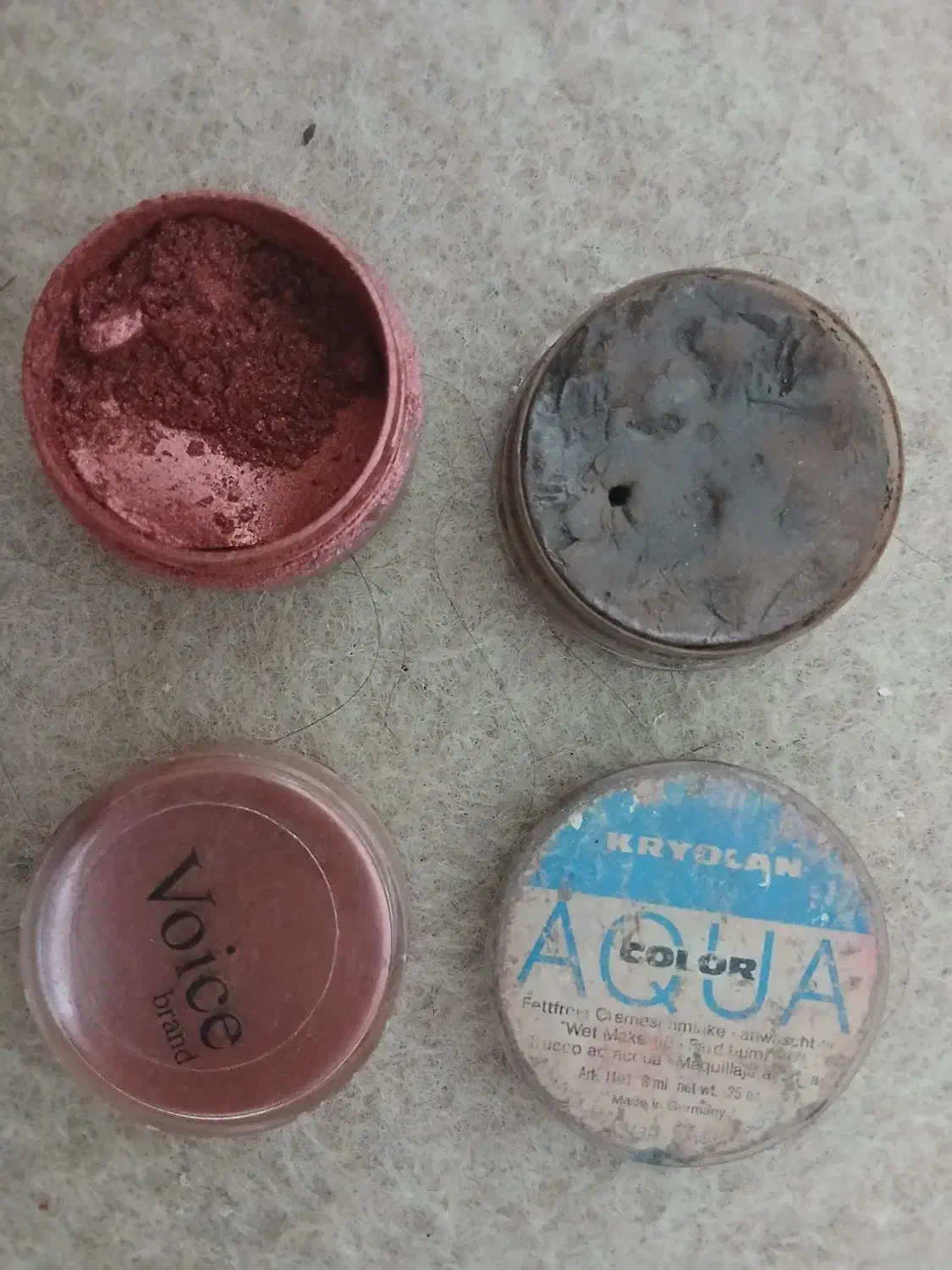 سایه پودری شاین دار وآکوا قهوه ای|آرایشی، بهداشتی، درمانی|قم, پردیسان|دیوار