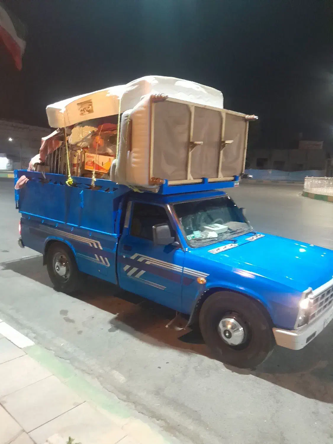 باربری حجت بار نیسان وانت خاور.کارگر تنها|خدمات حمل و نقل|مشهد, شاهد (شهرک غرب)|دیوار