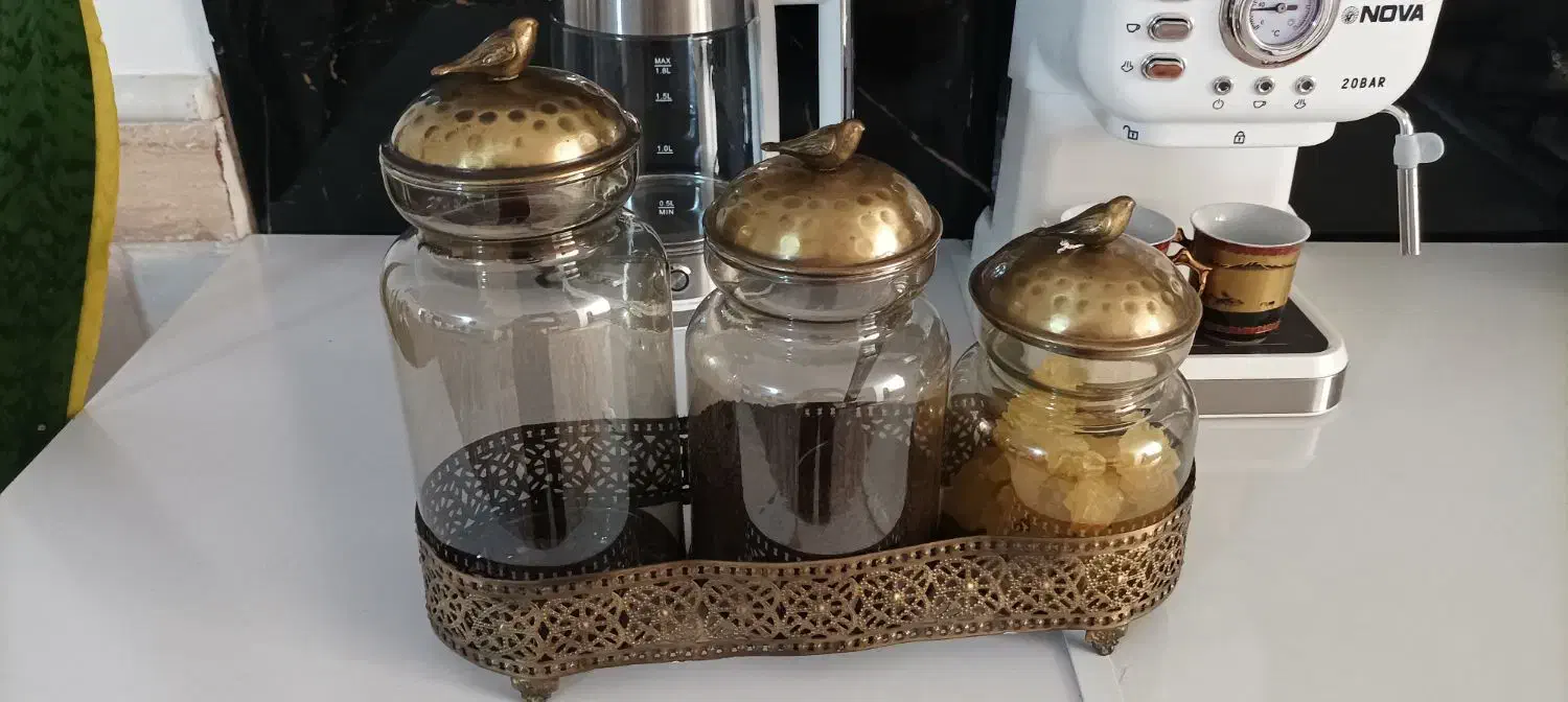 ست پاسماو|ظروف سرو و پذیرایی|نیشابور, گنبد سبز|دیوار