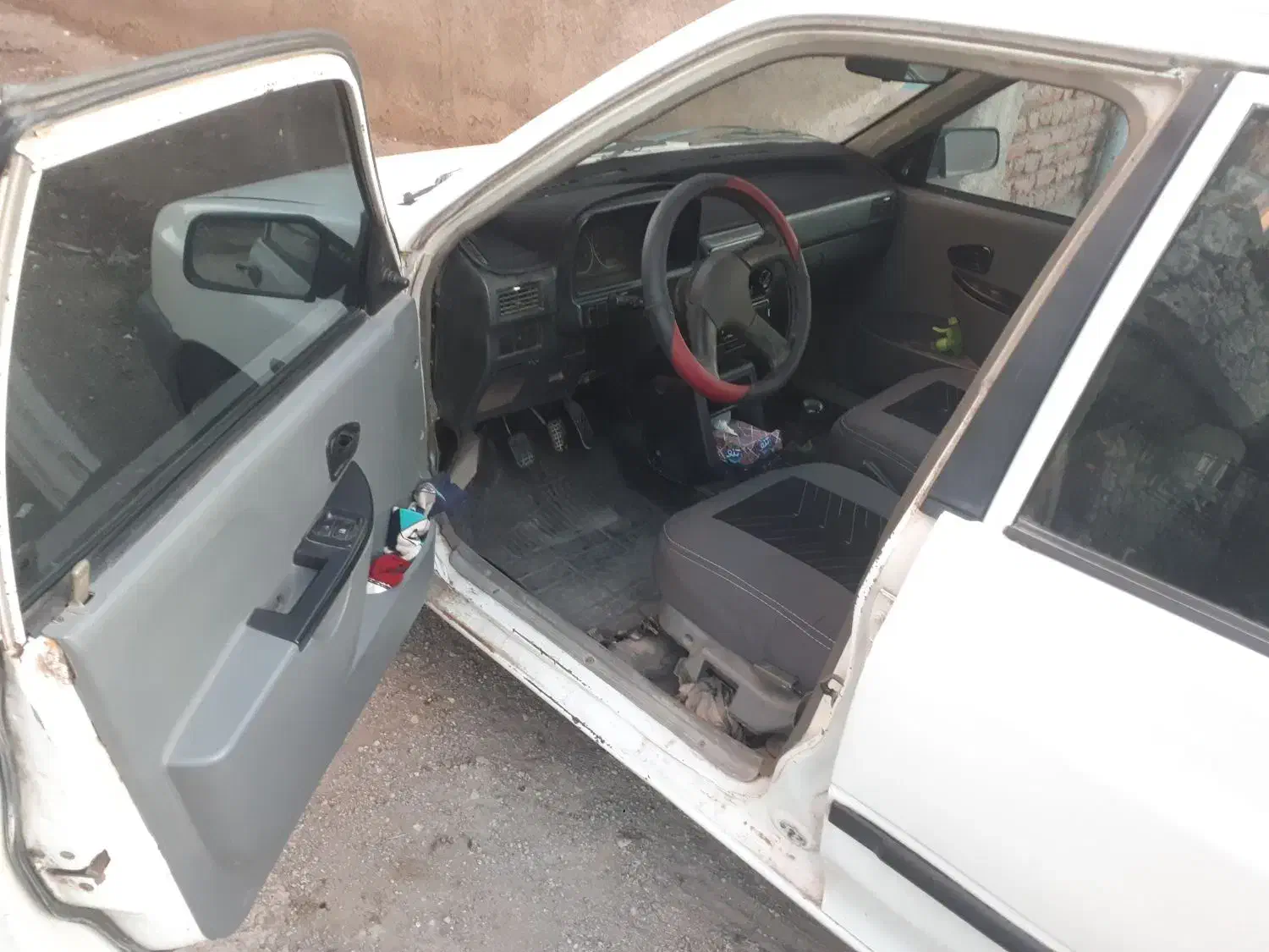 پراید مدل ۸۳|خودرو سواری و وانت|ویلکیج, |دیوار