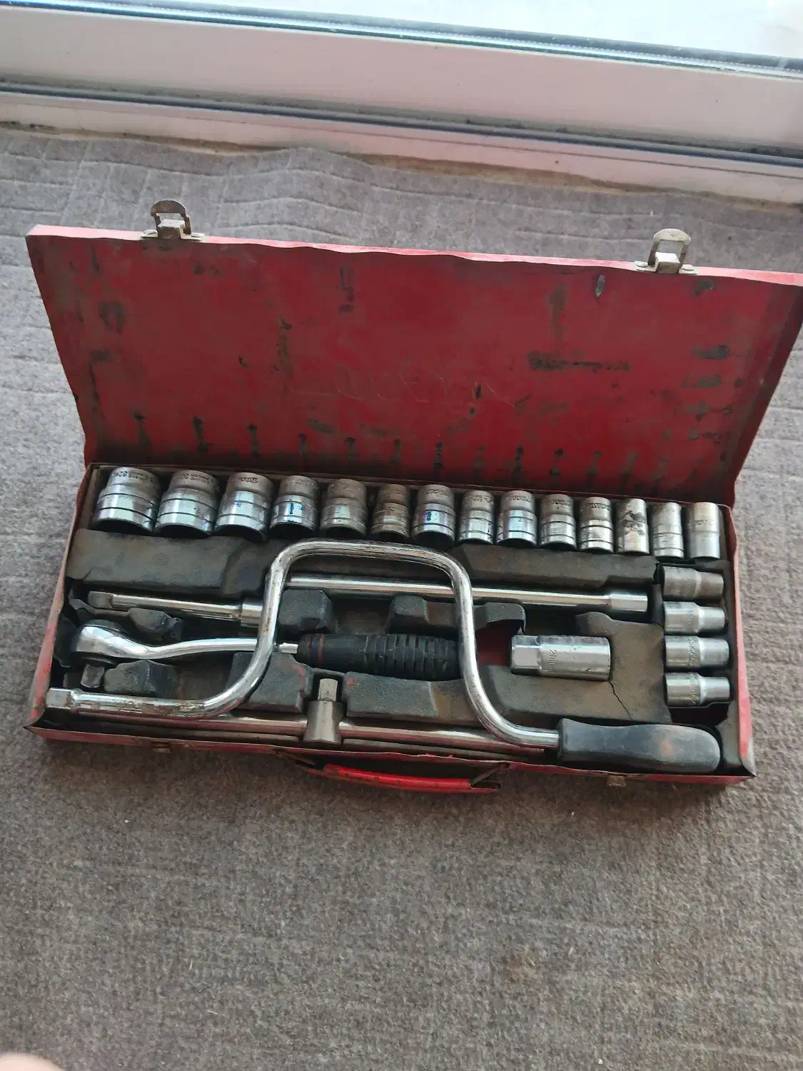 جعبه بکس ۲۴ عددی توسن|ابزارآلات|تیران, |دیوار