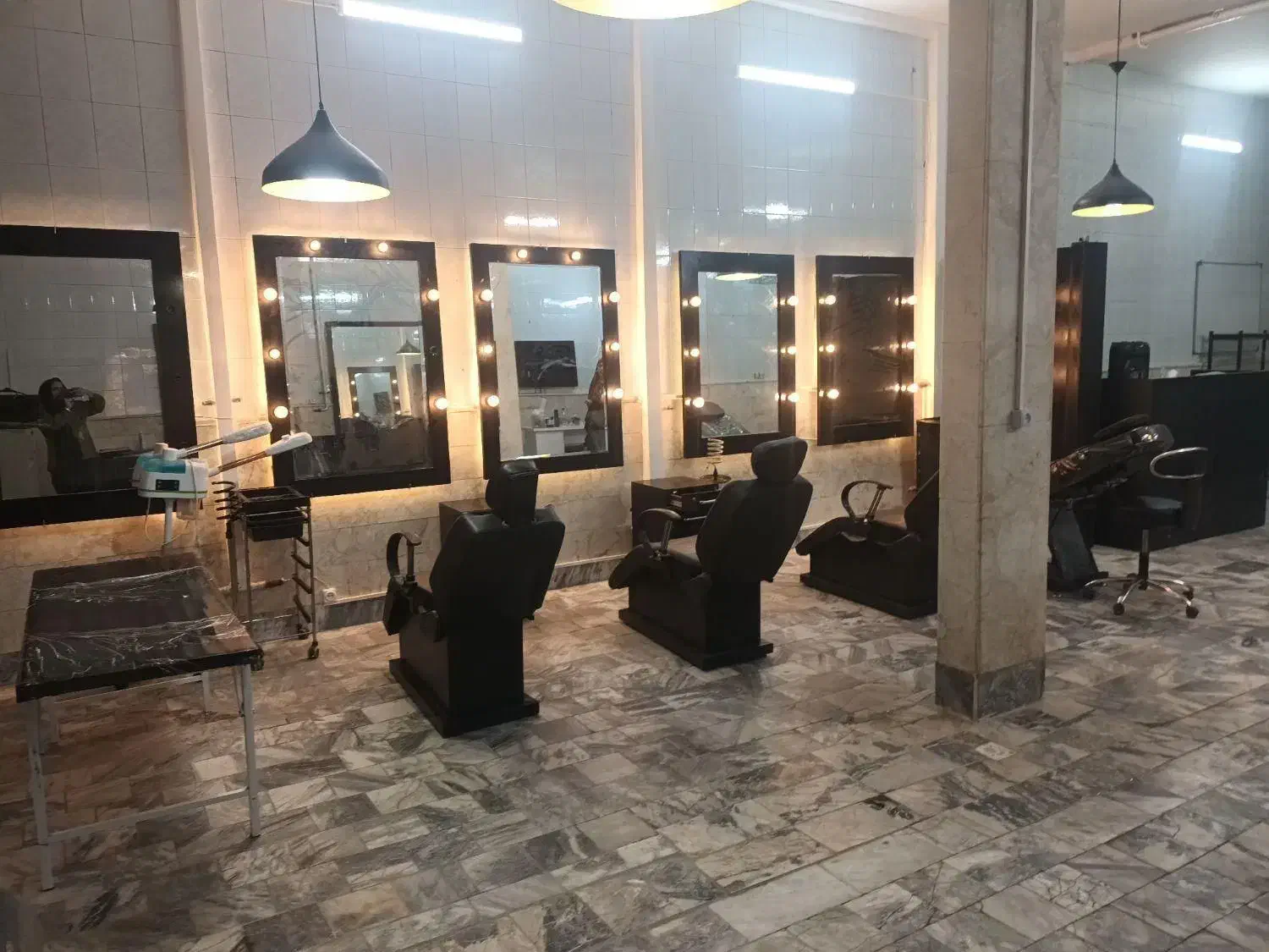 مغازه ۱۲۰ متری|اجارهٔ مغازه و غرفه|مشهد, ایثارگران|دیوار