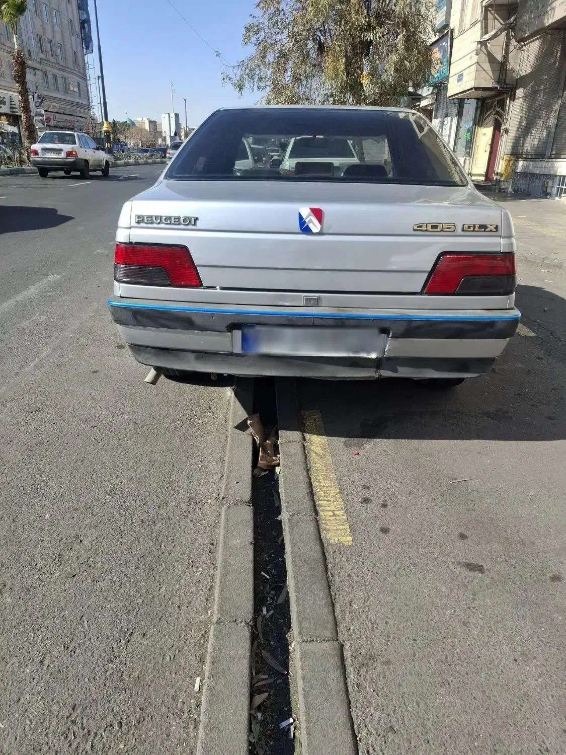 پژو 405 مدل 88 شهرری|خودرو سواری و وانت|ری, شهید غیوری (ابن باویه)|دیوار