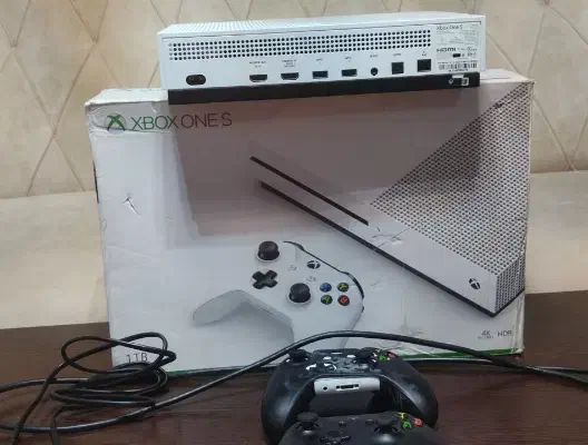 ایکس باکس وان اس 4k همراه کینکت|کنسول، بازی ویدئویی و آنلاین|بندر انزلی, معلم|دیوار