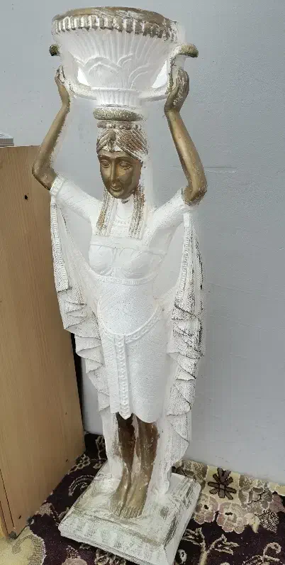 مجسمه سالنی بزرگ|مجسمه، تندیس، ماکت|چناران, |دیوار