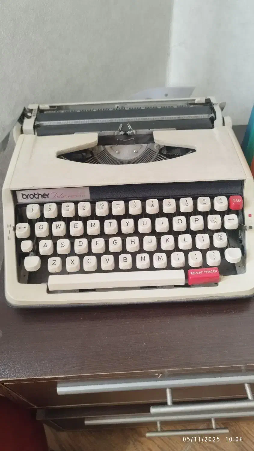 ماشین تایپ brother لاتین|کلکسیون اشیاء عتیقه|اسلام‌شهر, شهرک واوان|دیوار