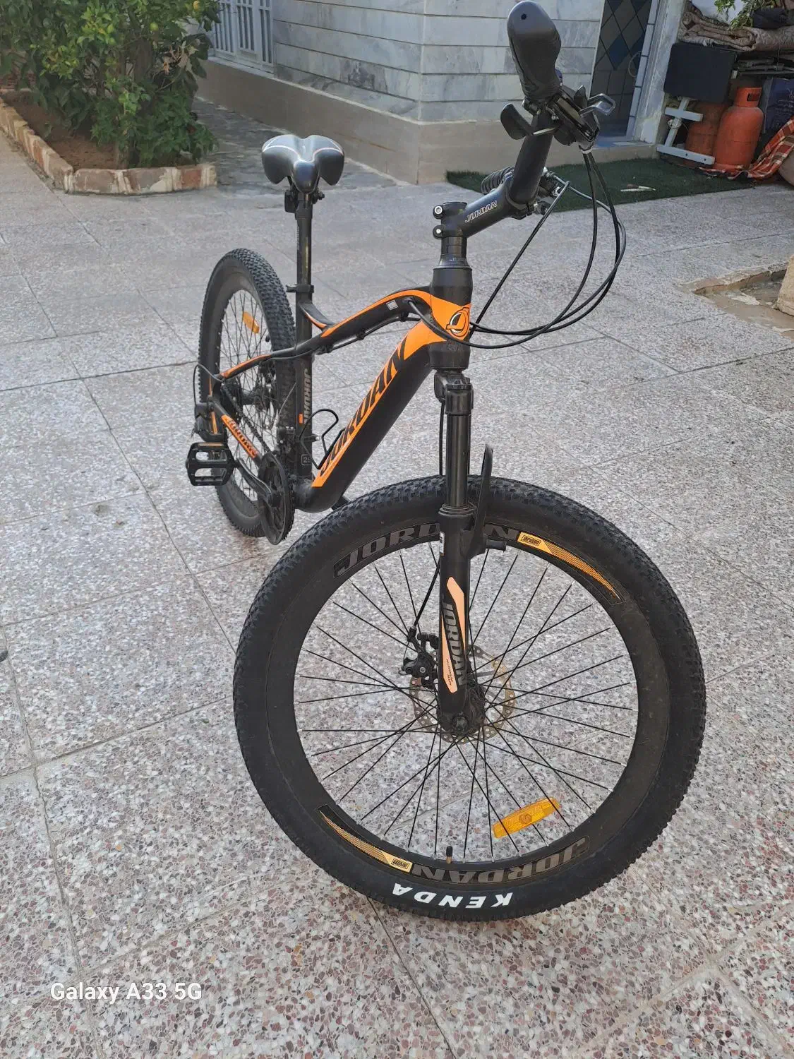 مبل ۱۲نفره ، دوچرخه ، تردمیل|مبلمان خانگی و میز عسلی|شیراز, مسلم|دیوار