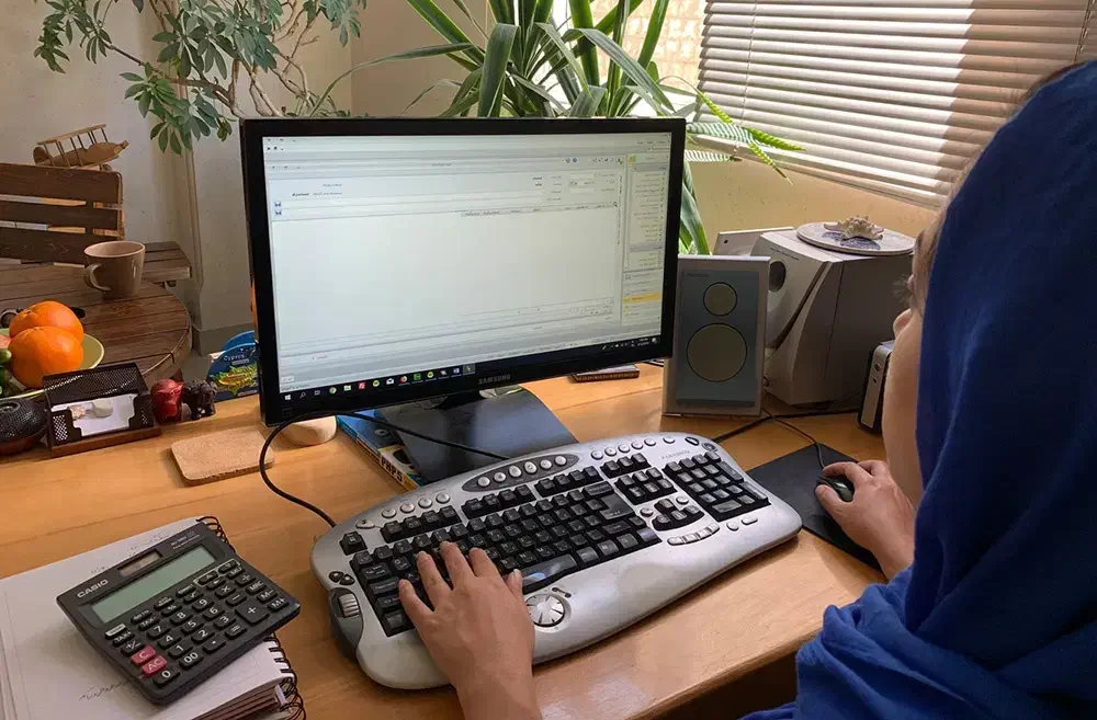 استخدام فروشنده خانم|استخدام بازاریابی و فروش|بافق, |دیوار