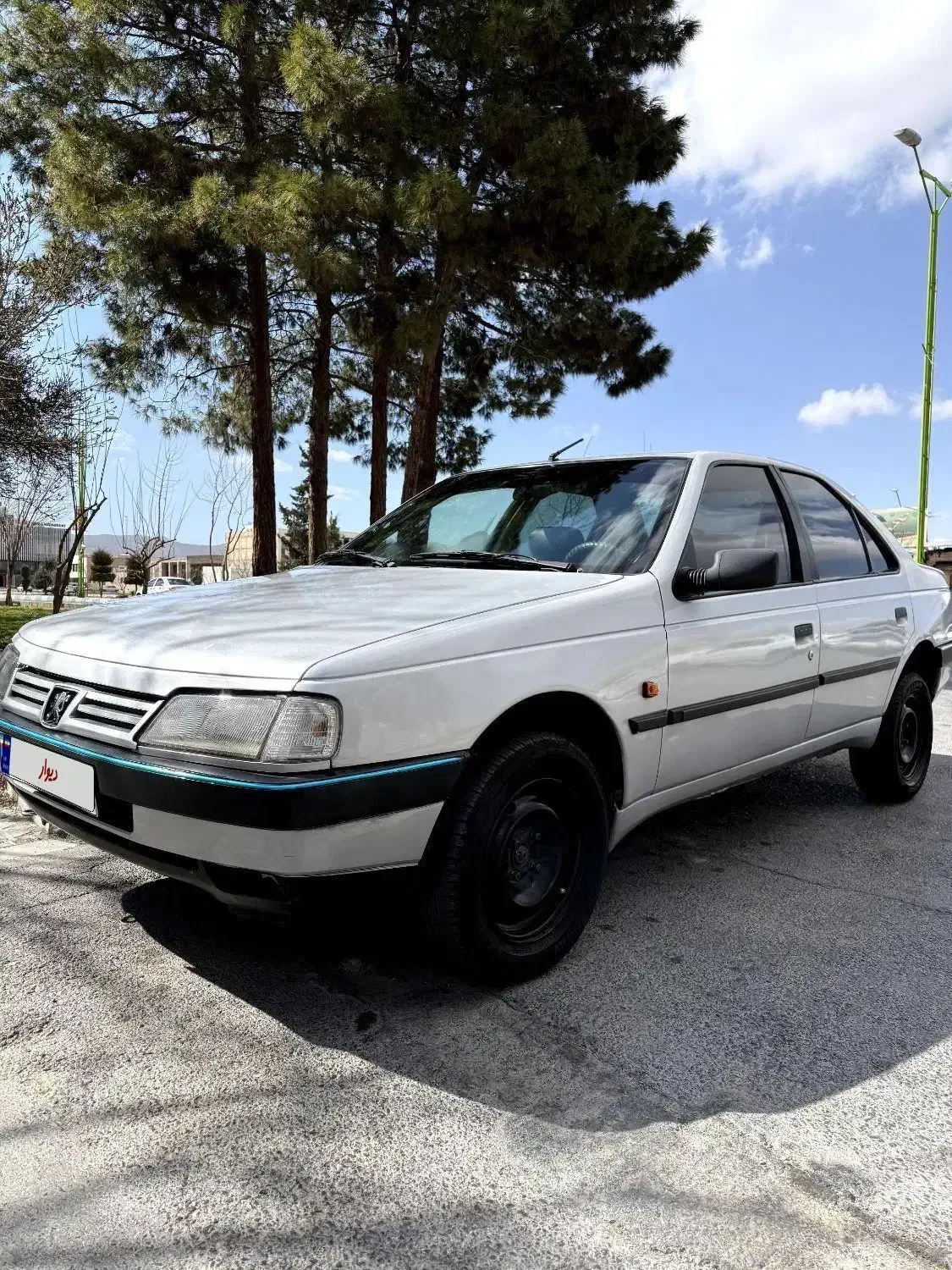 پژو 405مدل85|خودرو سواری و وانت|فولادشهر, B4|دیوار